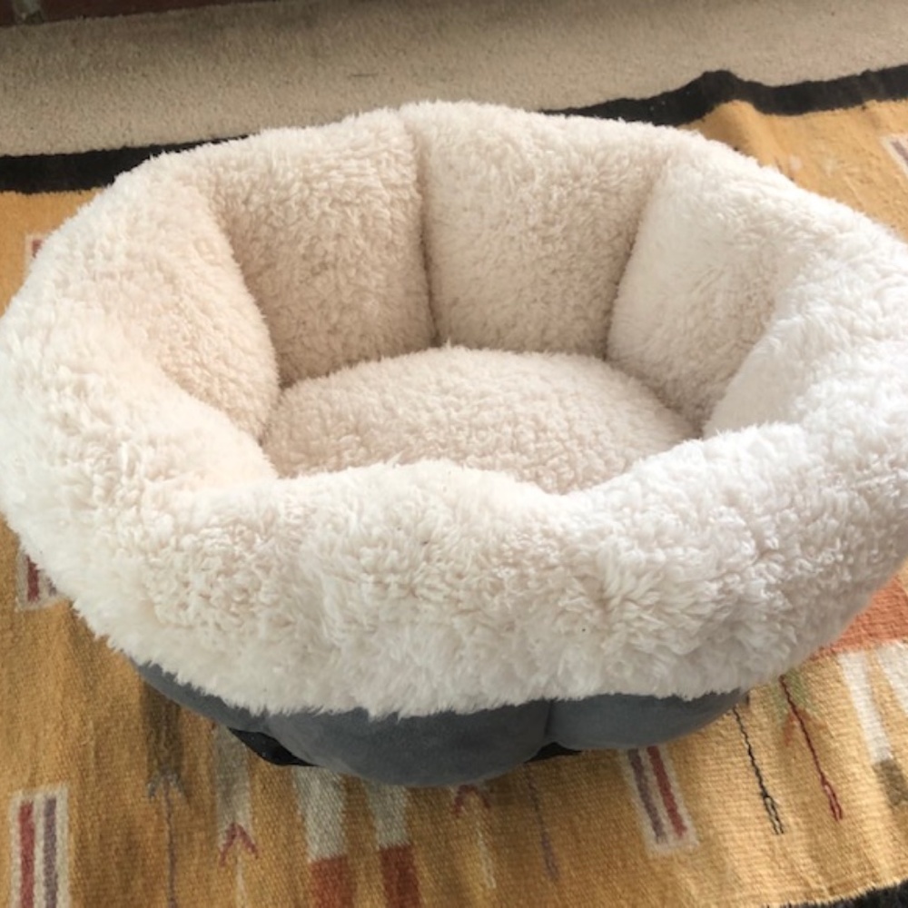 Cat Bed (or Dog!) - NEW